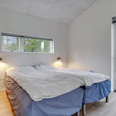 Holiday home Evia - 500m From The Sea In Ne Jutland By Interhome Hals