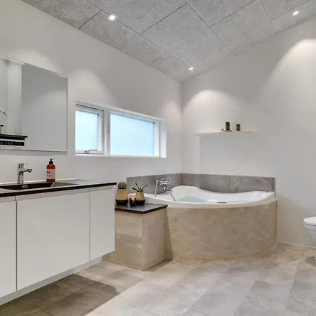 Evia - 500m From The Sea By Interhome Hals